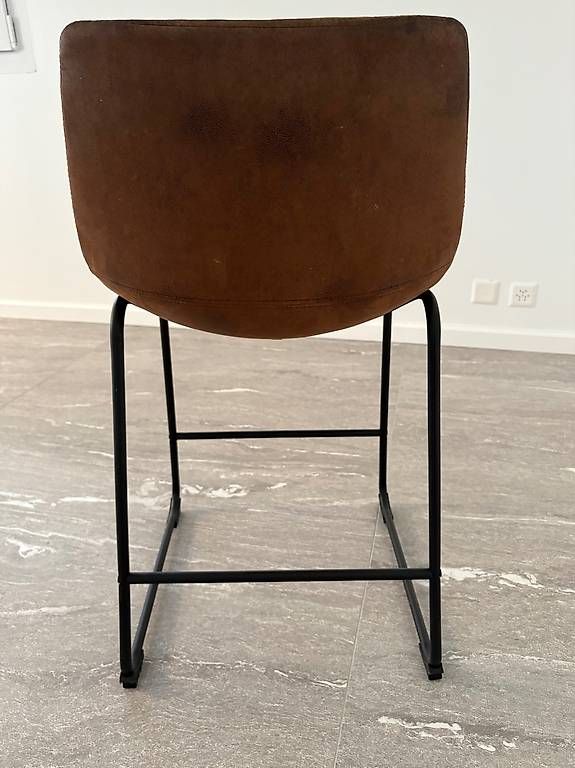Chaises hautes: Chaises de bar en excellent état – D'occasion à Gland par Diamond_Walbrow 2