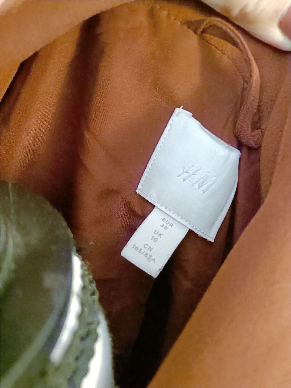 H&M Anzüge & Kostüme: Schicker H&M Blazer Gr. 38 Herbstfarbe Braun Rost Oversized – Gebraucht aus Näfels von CH.Kchlineknopf 2