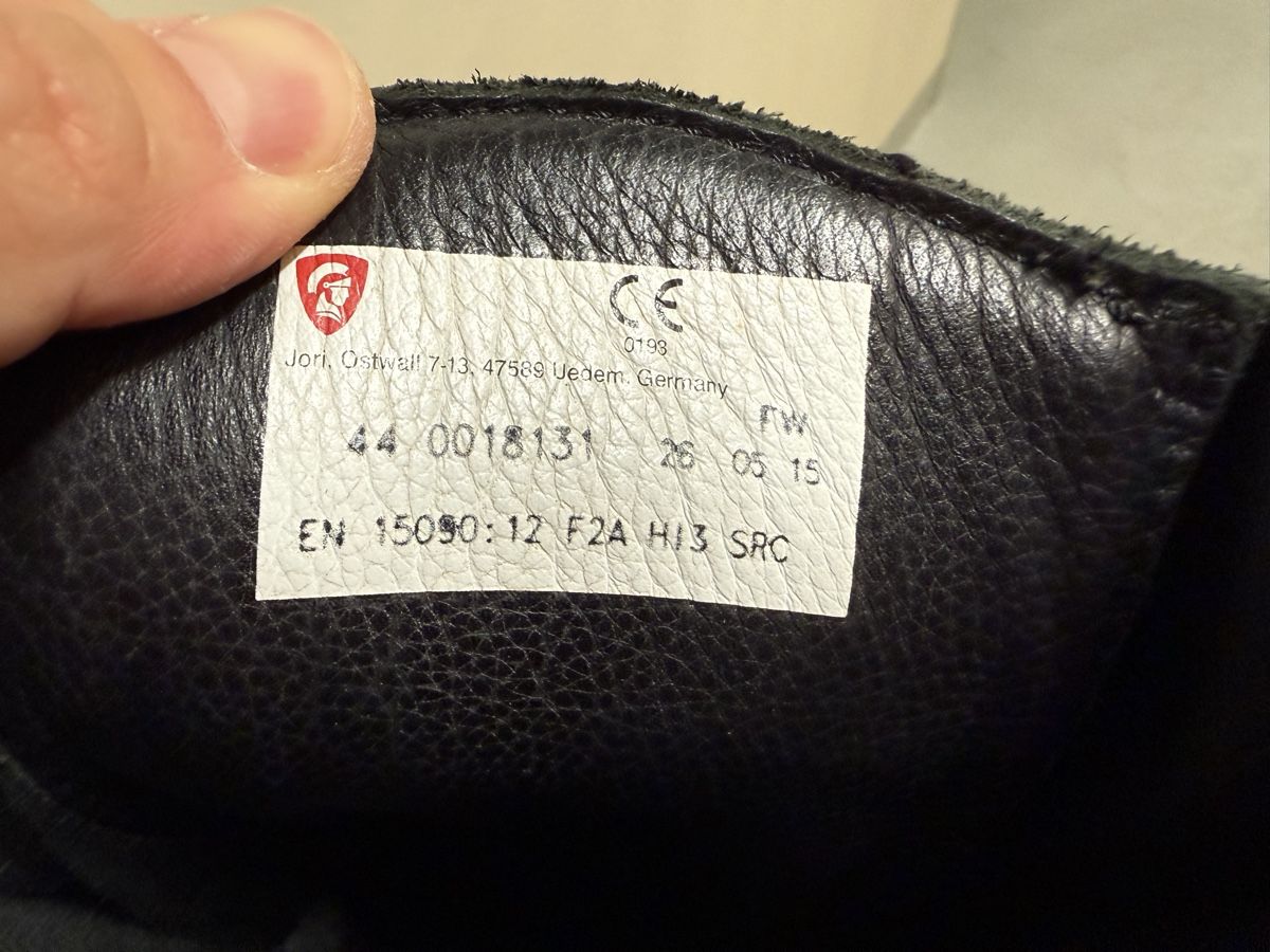 Jori Scarpe da uomo: Jori Feuerwehrstiefel Grösse 44 – Usato da Umiken venduto da Toyota148 5
