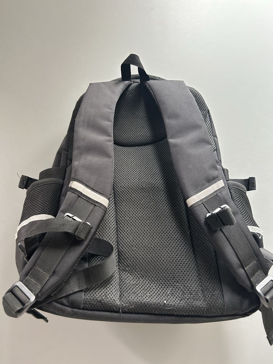 Rucksäcke: Sac à dos (Ecole ou voyage) – Gebraucht aus Founex von etswang 1