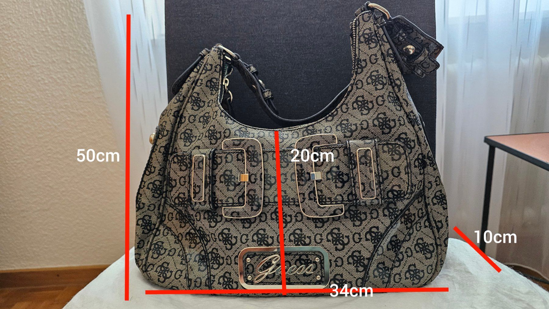 Guess Altro in  Abbigliamento & Accessori: Guess Handtasche, Top Zustand. – Nuovo (secondo la descrizione) da Allschwil venduto da bar_csw9 1