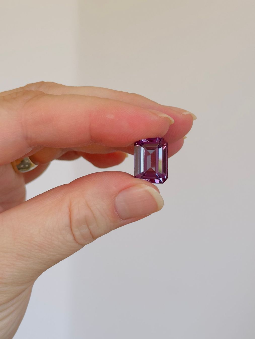 Pietre preziose: 12.85 Ct Certified – Nuovo e nell'imballaggio originale da Genève venduto da AWWA 2