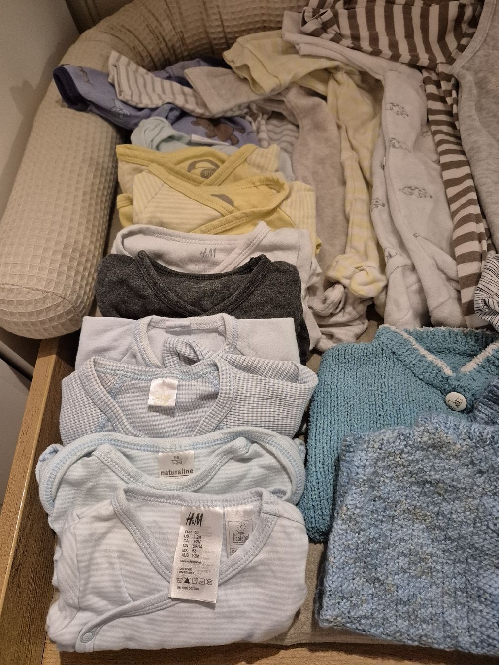 Ensembles coordonnés: Kleiderpaket neutral / Junge Grösse 56 – D'occasion à Walenstadt par Ani23 1