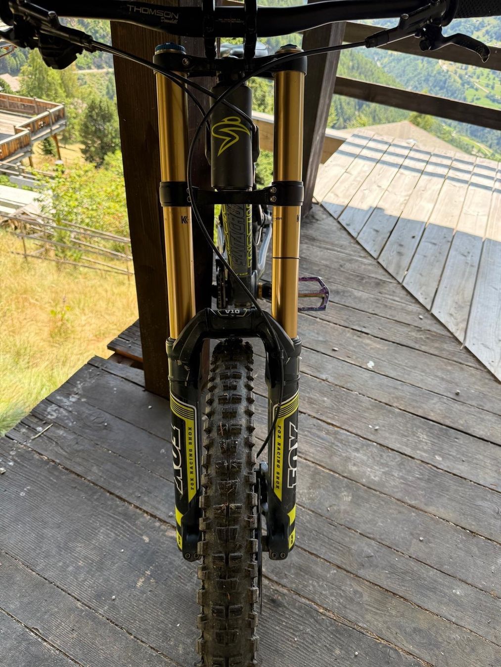 Santa Cruz Biciclette: Vtt Santa Cruz V10 – Usato da lausanne venduto da monteisola 2