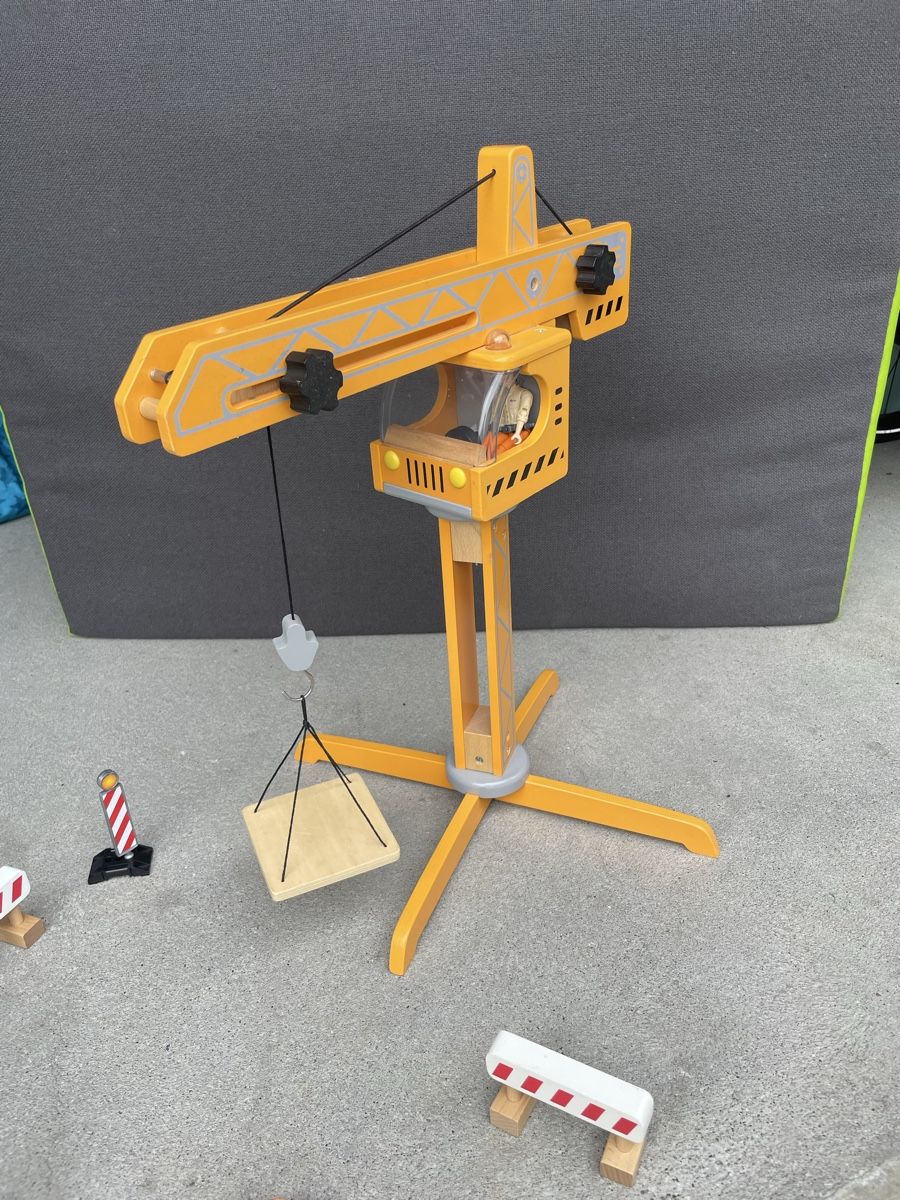 Jouets: Holzkran mit Zubehör – D'occasion à Kriens par Vk77 1