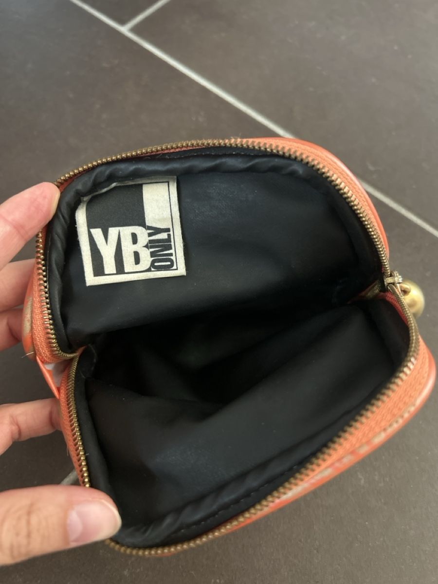 Altro in  Abbigliamento & Accessori: Etui orange mit Muscheln – Usato da Winterthur venduto da Guizza93 2