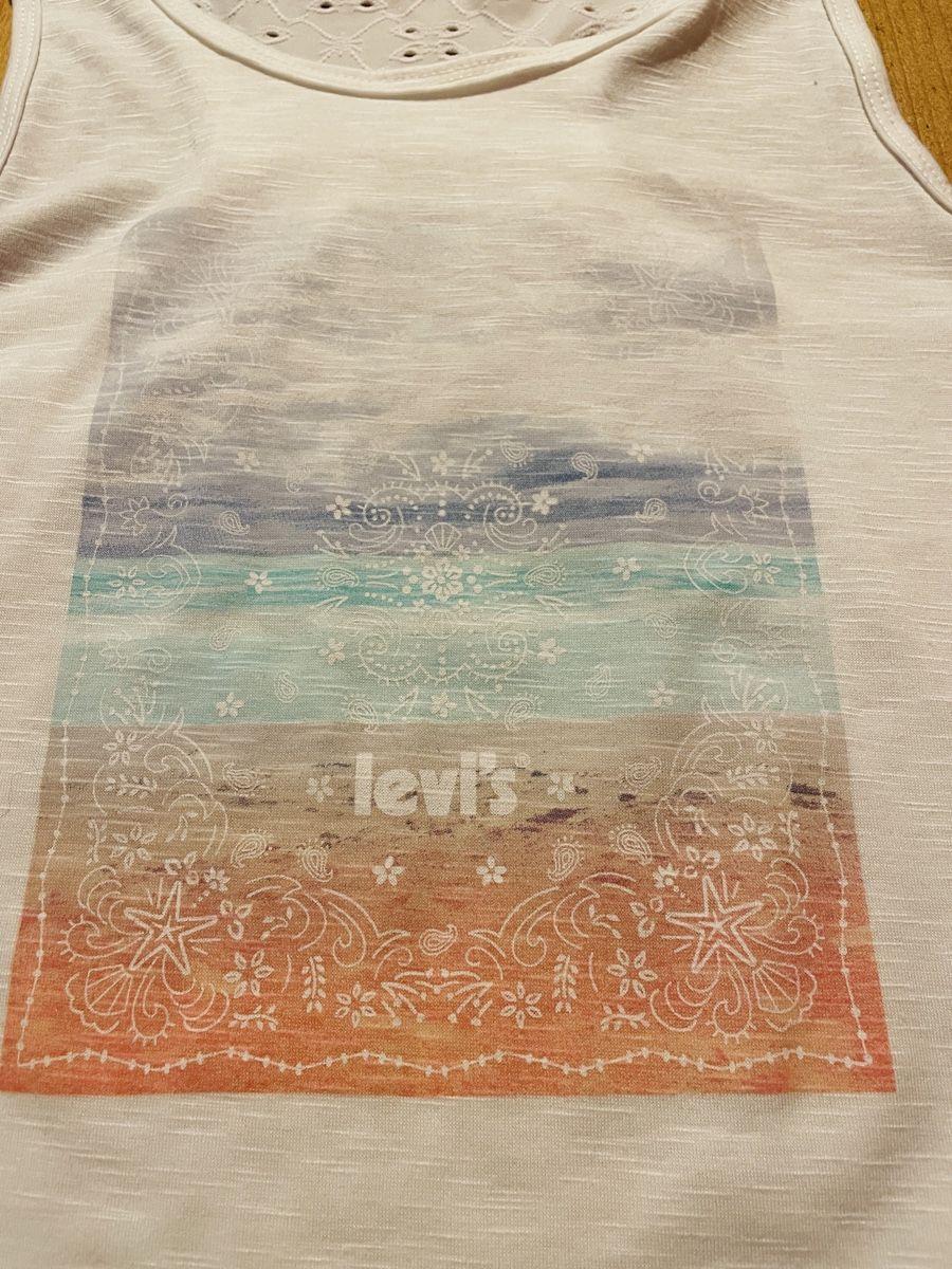Levi's Blusen, T-Shirts & Tops: NEUF - Débardeur Levi's blanc, Taille 12A - 152cm – Neu (gemäss Beschreibung) aus Oberrieden von fre_5vvl 1
