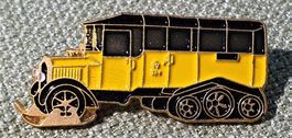 O639 - Pin Die Post PTT Postauto Alpin Saurer 1925