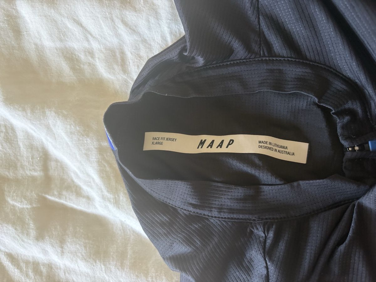 Canottiere & Pantaloni: Maap Cycling Jersey Schwarz XL – Usato da Bern venduto da sam_c78d 1
