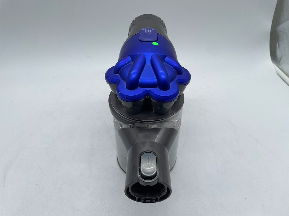 Dyson Akkustaubsauger in Blau funktioniert Batterie ungetest Kaufen auf Ricardo
