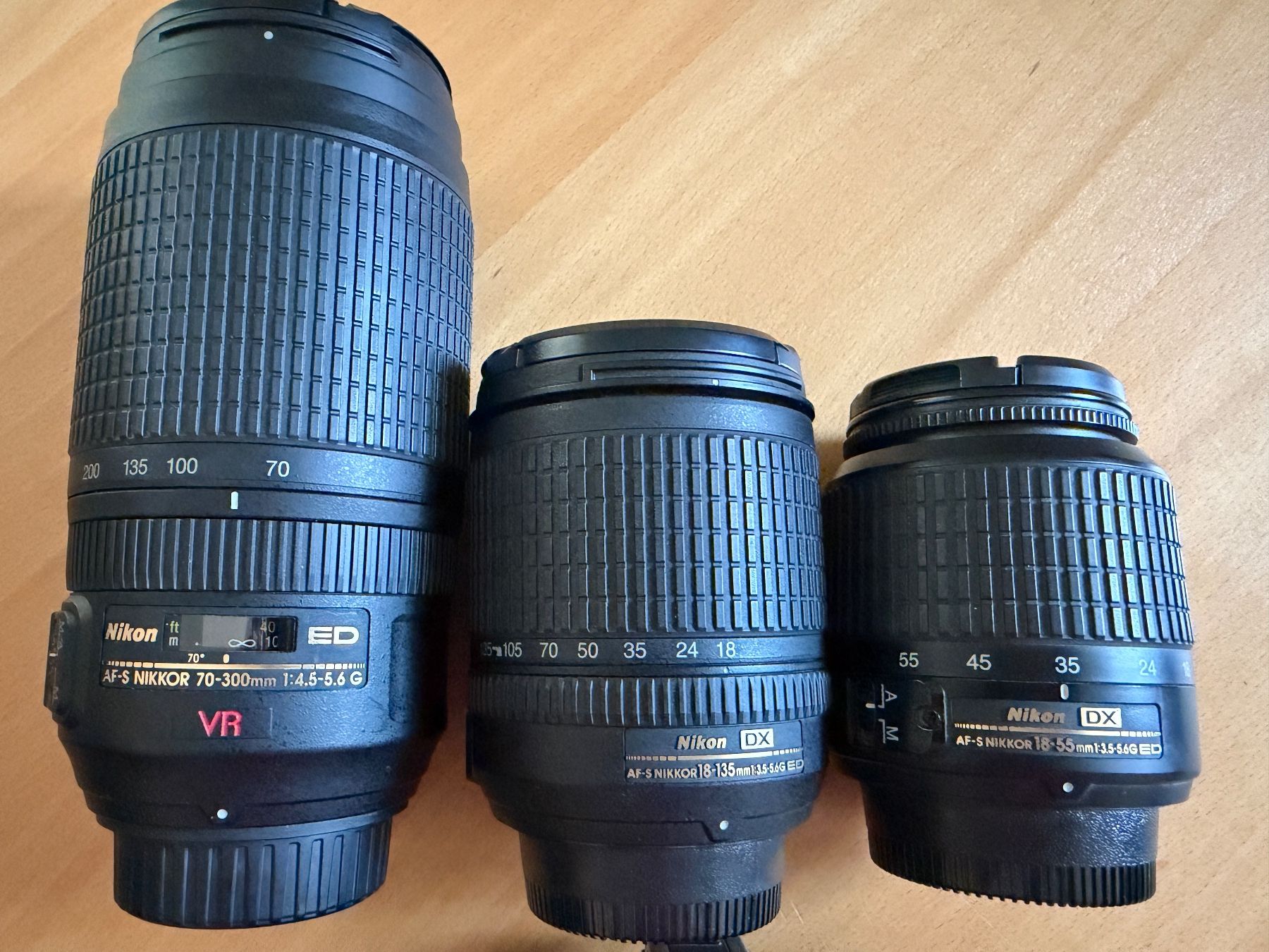 Nikon Kamera: Nikon D90 Digital Camera Kit mit 3 Objektiven – Gebraucht aus allschwil von baerli61 1