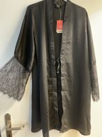 Senats Morgenmantel schwarz Satin Spitze Neu Gr. M