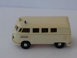 VW T1, Krankenwagen, Flughafen Düsseldorf, Brekina, HO