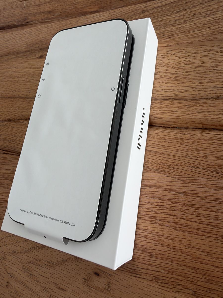 Apple Telefoni cellulari / Smartphones: iPhone 14 Pro Space Black 128GB – Usato da Zürich venduto da per03 4