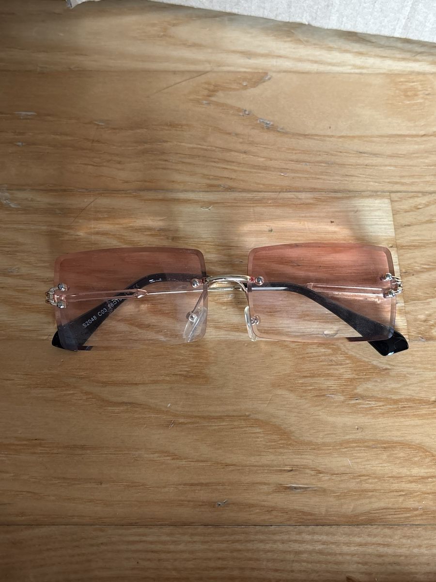 Occhiali & Lenti: Sonnenbrille mit rosa Gläsern – Nuovo (secondo la descrizione) da Lausen venduto da sineri