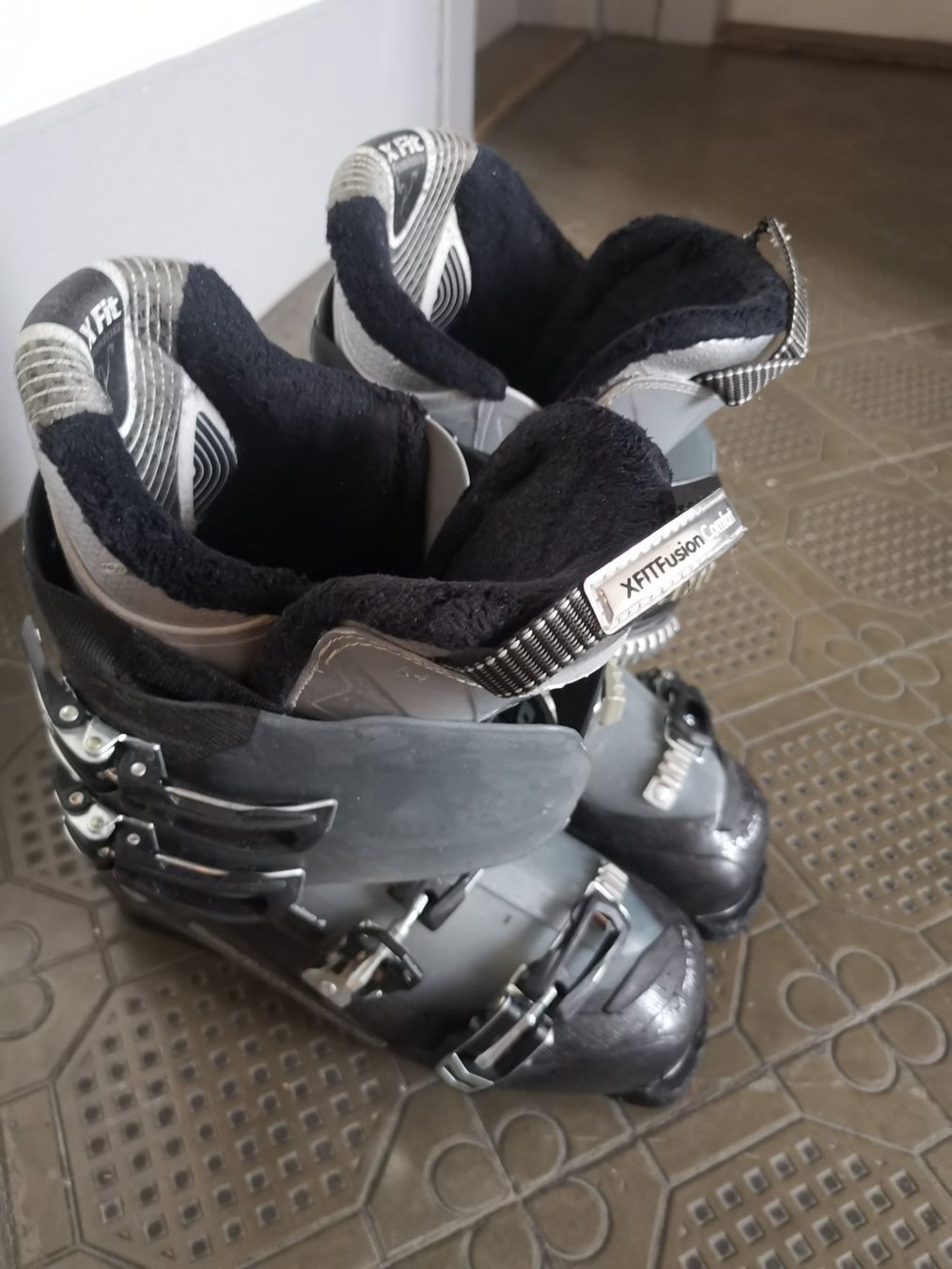 Sci: Ski boots – Usato da Bern venduto da cwa_p82l 1