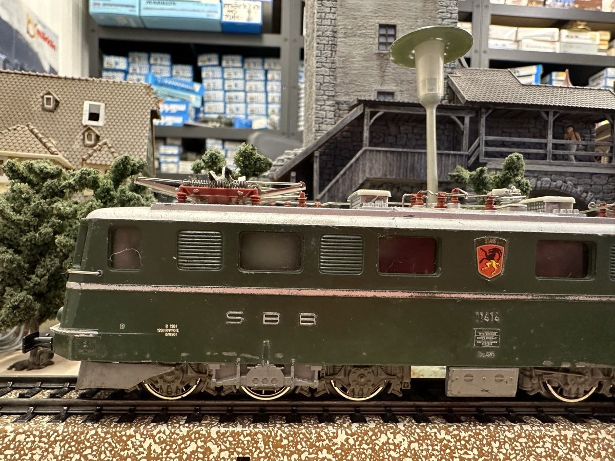 Märklin Modelleisenbahnen: Märklin 3050 SBB Ae 6/6 Stans – Gebraucht aus Lupsingen von New-Haven 1