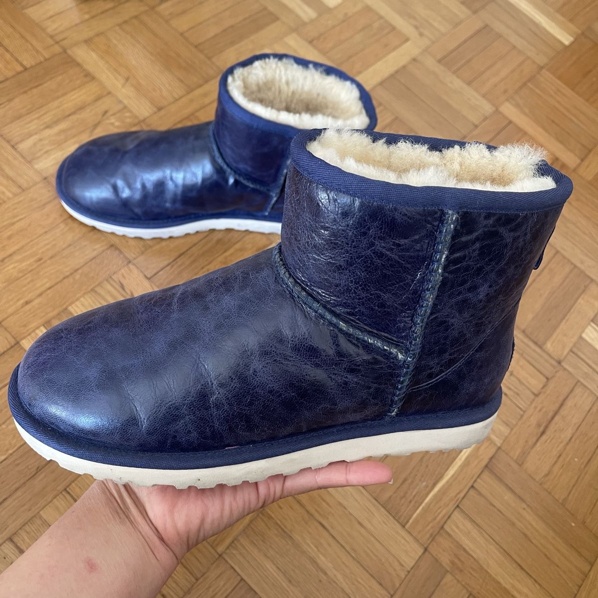 Ugg Scarpe da donna: UGG Boots Australia Leder dunkelblau Gr. 38 – Nuovo (secondo la descrizione) da Bern venduto da dek_7bjd 7