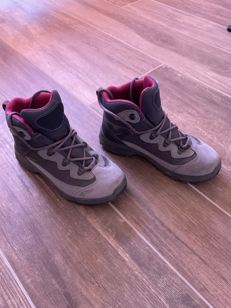 Scarpe da donna: Weissenstein Wanderschuhe – Usato da Schafisheim venduto da Rlasmarinas