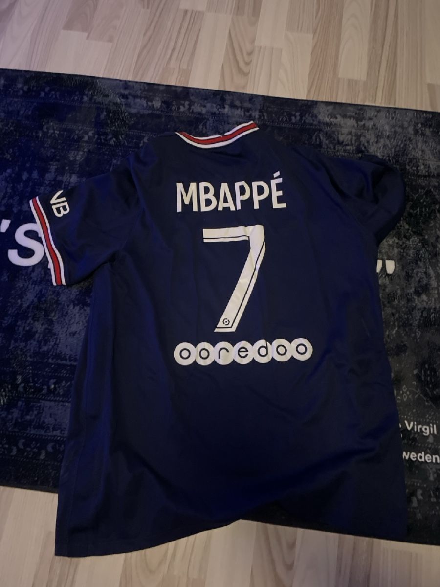 Jordan Canottiere & Pantaloni: PSG Trikot zu verkaufen !! – Usato da Kollbrunn venduto da Gibli 1
