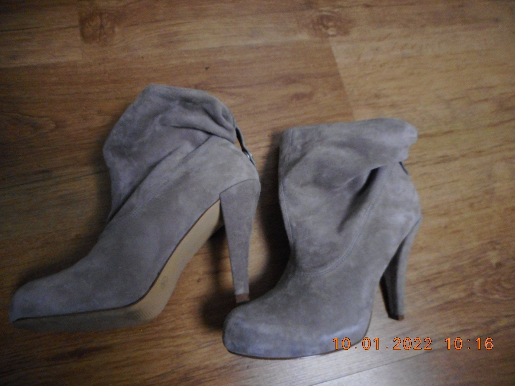 Damenschuhe: MODISCHE Echt Leder STIEFELETTE Gr.37 hellgrau BOOTS – Neu (gemäss Beschreibung) aus Holziken von Rupe 5