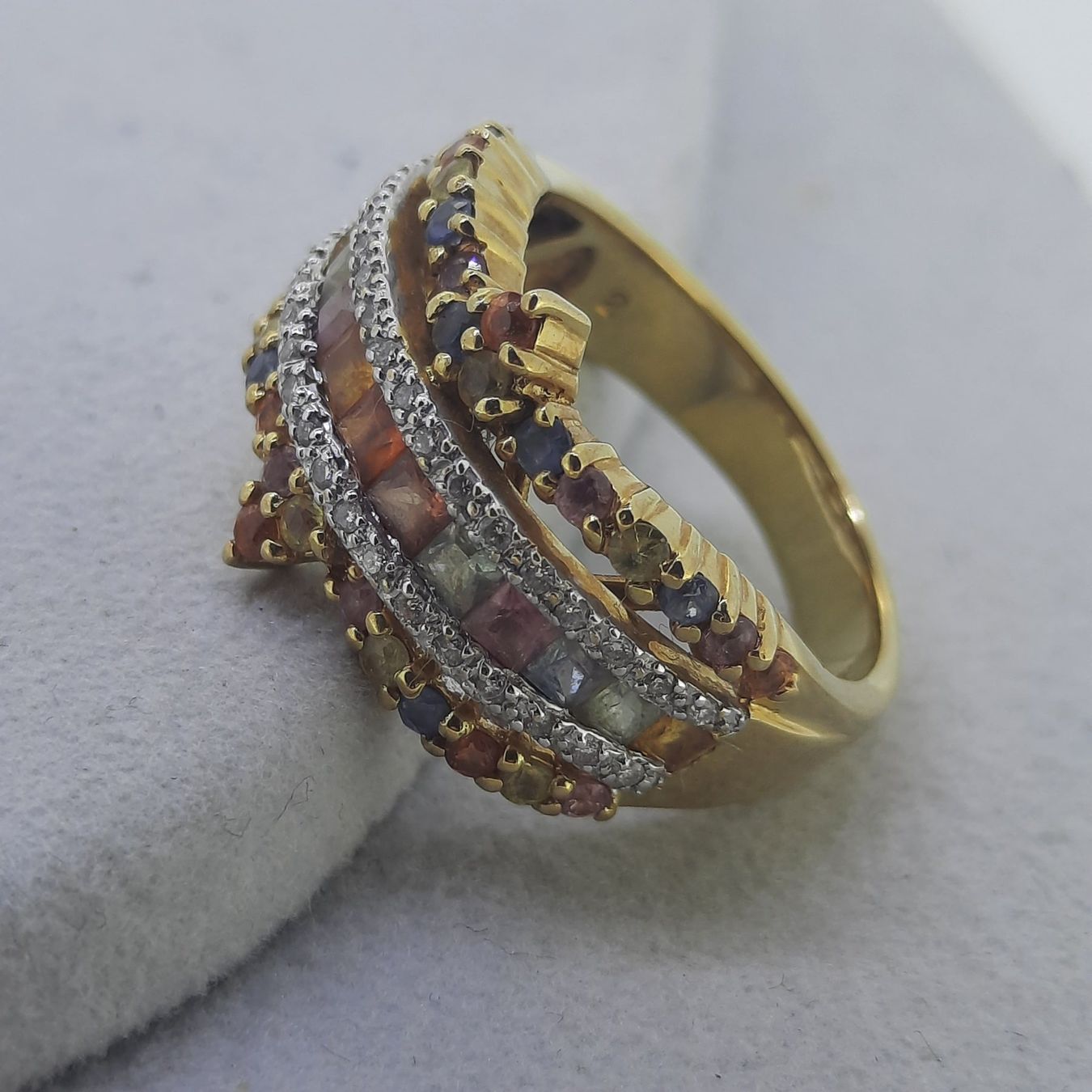 Anelli: Hochwertiger Goldring mit prächtigen Edelsteinen – Usato da Unterägeri venduto da Altgoldschmuck 2