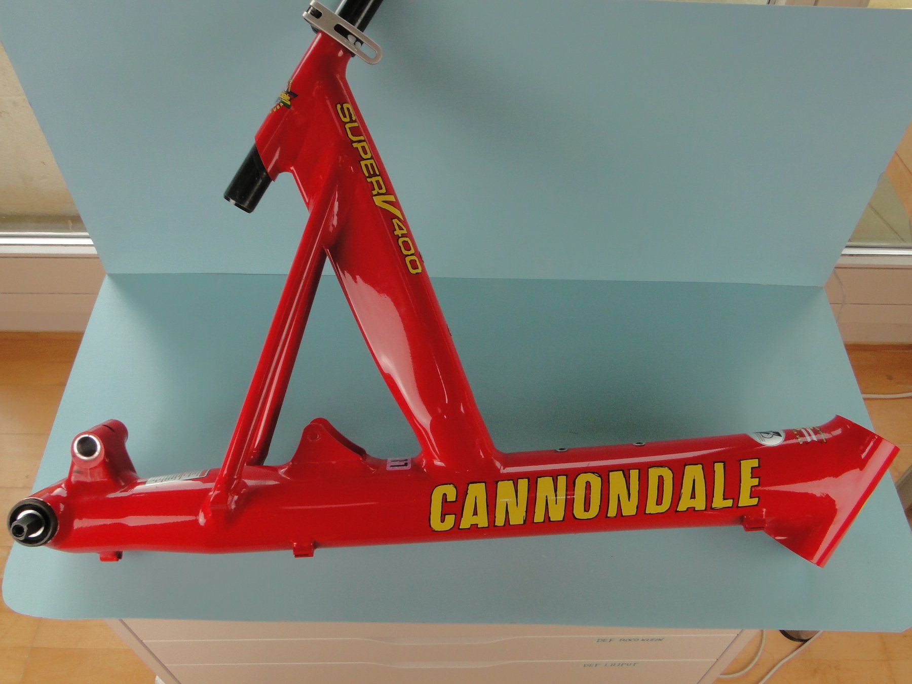 Cannondale Pezzi di ricambio: Cannondale SuperV400  MTB Rahmen / Medium – Usato da Bülach venduto da cann11