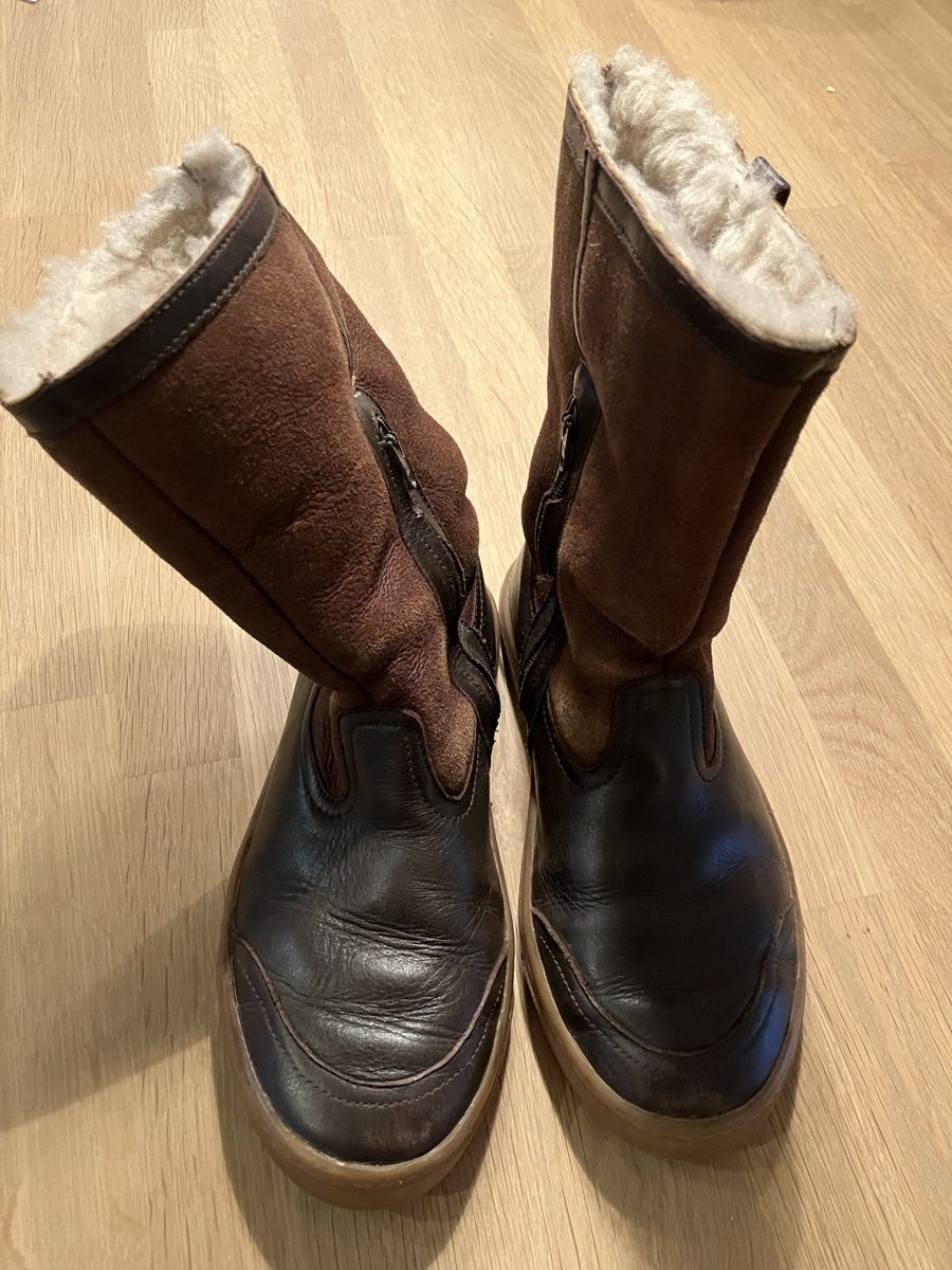 Pom d'Api Scarpe per ragazzi: Magnifique bottes fourrées Pom d’Api t.34 – Usato da Epalinges venduto da Tosca20