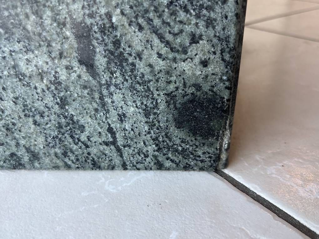 Tische: Table en marbre d'exception – Neu und originalverpackt aus Belfaux von ann_mn5t 4