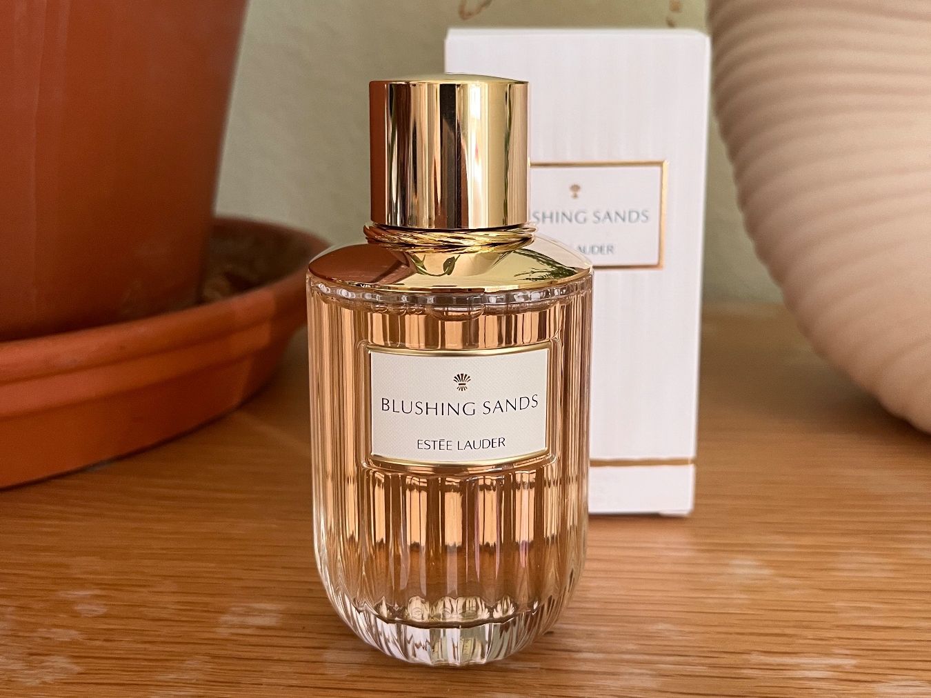 Estée Lauder Profumi & Eau de Toilette: Estee Lauder Blushing Sands EdP 100ml – Nuovo (secondo la descrizione) da Zürich venduto da Mia.Sh