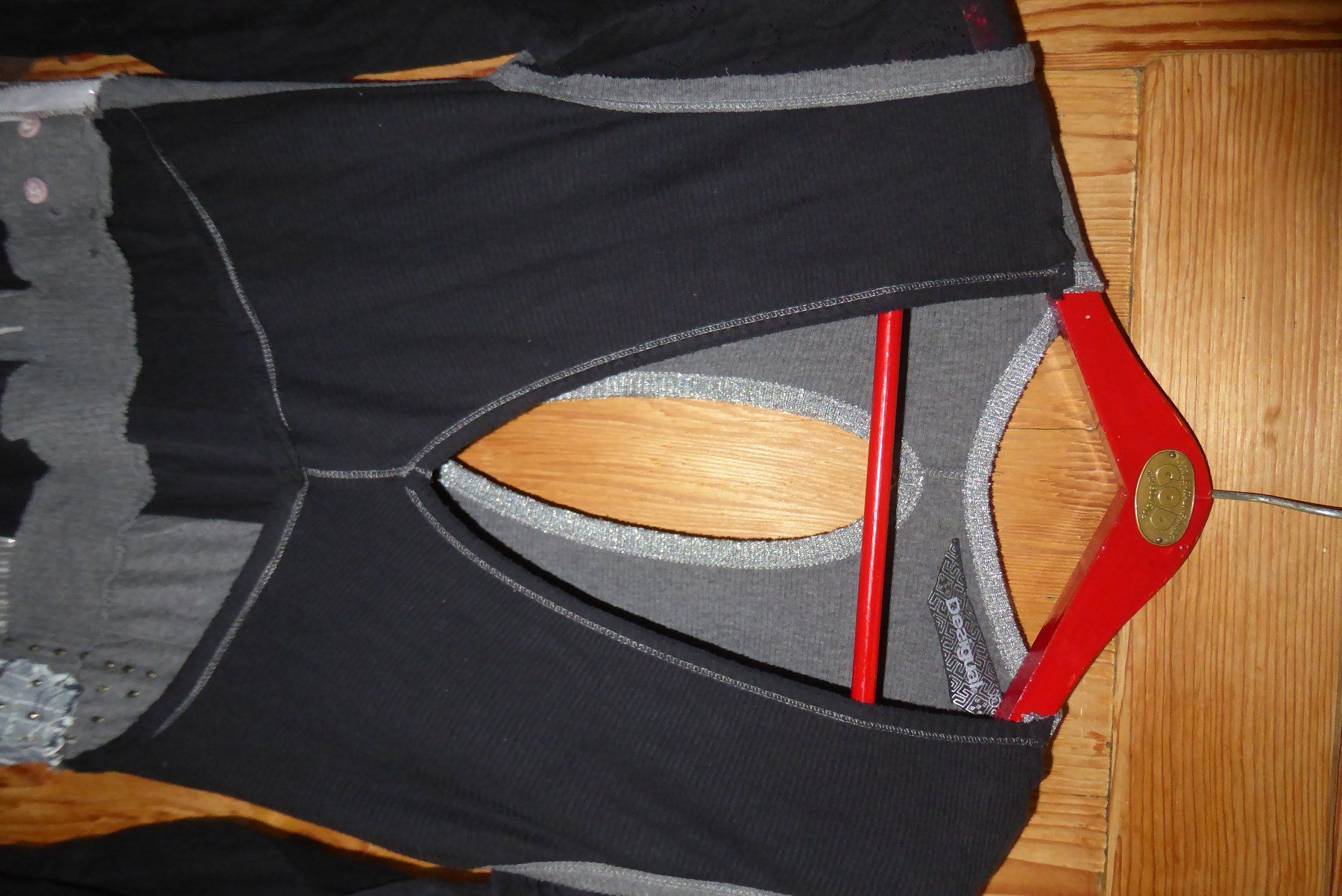 Desigual Vestiti: Langarm Kleid Gr L Desigual – Usato da Sargans venduto da Benziner 2