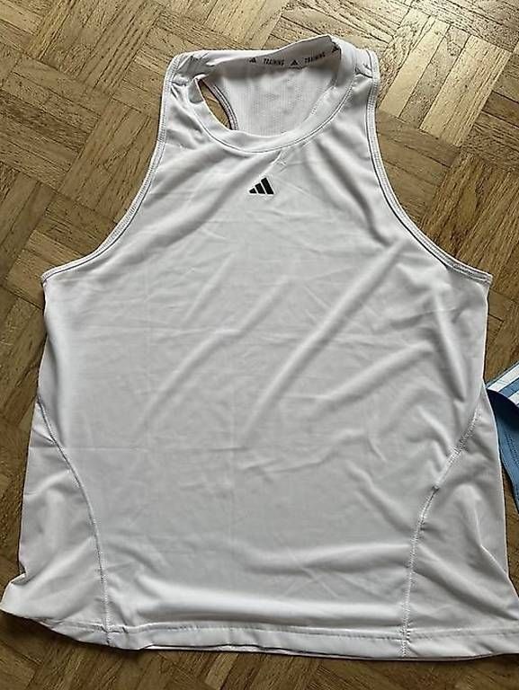 Pantaloni: Adidas Hose & Top Gr.M – Usato da Stäfa venduto da DearDarling 2