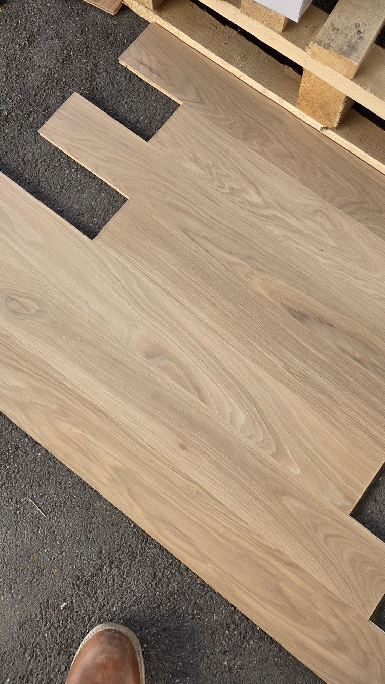 Holzartikel: Fischgrät Parkett 100 Pack / 166 m2 Fr. 8950.00 – Neu und originalverpackt aus Rothrist von swiss-laminat 6