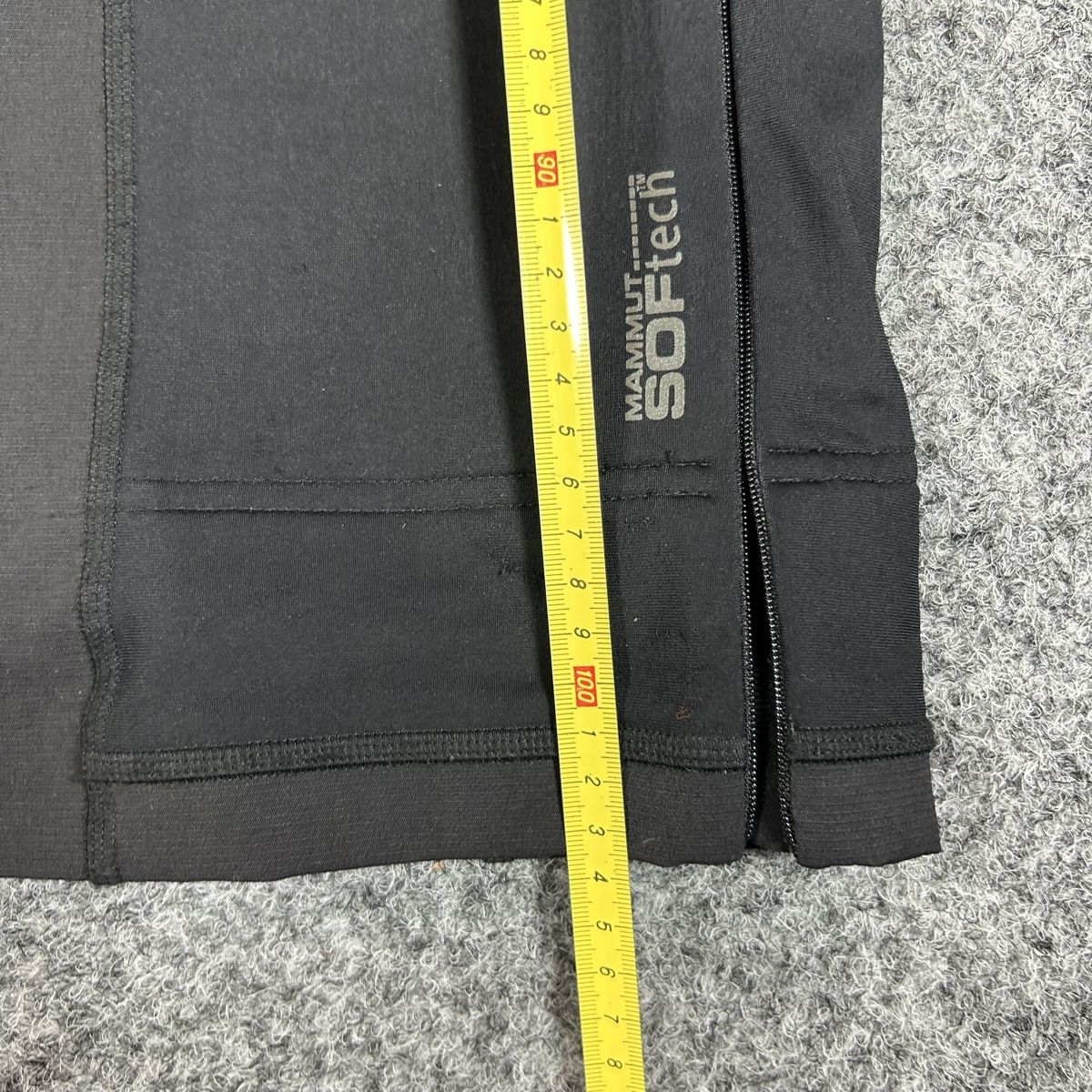 Mammut Pantaloni: Pants Mammut SoftTech black grey S  – Usato da La Sagne NE venduto da Matlasape 5