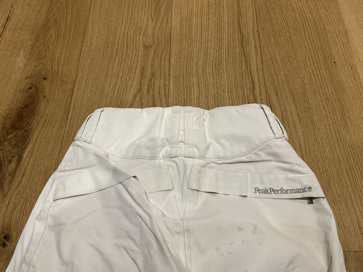 Peak Performance Pantaloni: Peak Performance, pantalon ski, blanc rose, taille M – Difettoso da Lausanne venduto da lav_5rwz 2