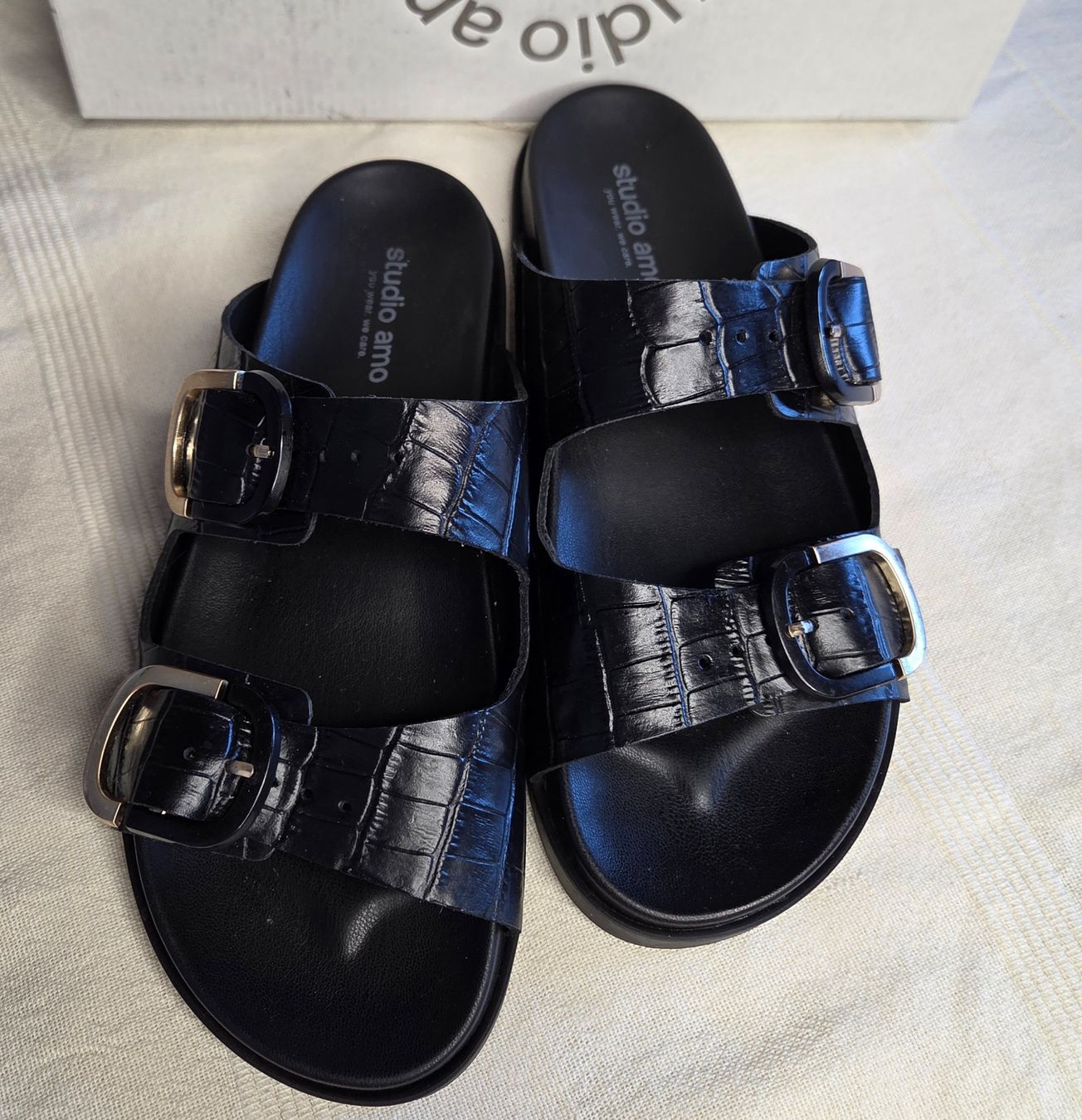 Scarpe da donna: Amo Studio Sandalen – Usato da Leissigen venduto da ali_k9v8 1