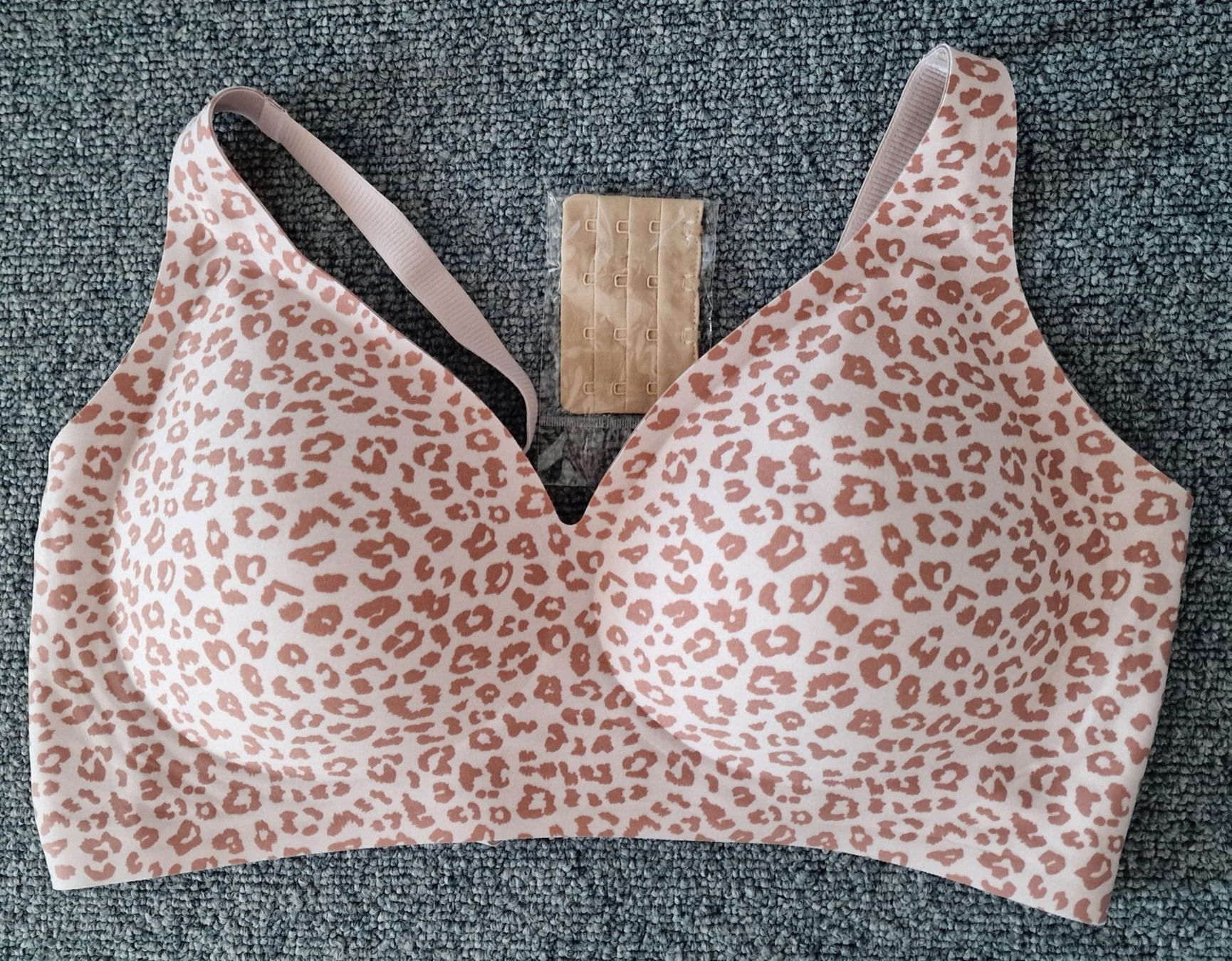 Sonstige Unterwäsche: Velura Soft BH – Neu (gemäss Beschreibung) aus Frauenfeld von Maschia 4