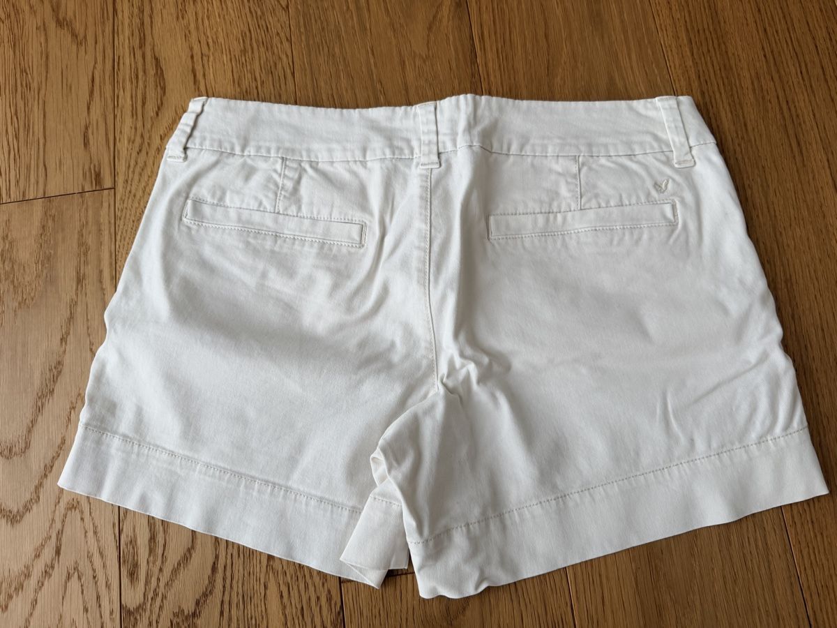 American Eagle Jeans: American Eagle Shorts white good condition – Usato da Wädenswil venduto da Roli1213 1