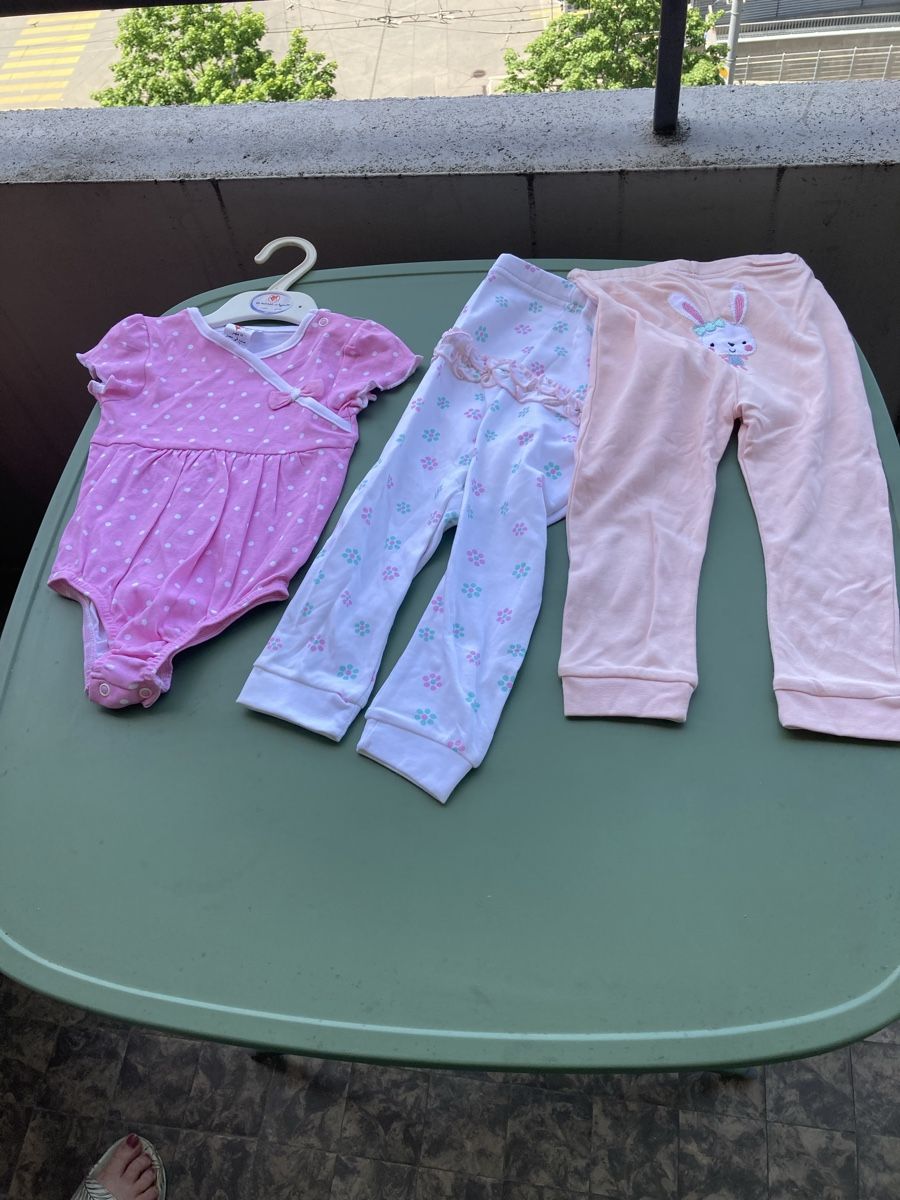 Lotti & Set di vestiti: Babykleider – Nuovo e nell'imballaggio originale da Bern venduto da tar_hm7j