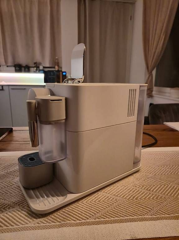 Macchine per caffè & Macchine per espresso: Nespresso Kaffemaschine – Usato da Sursee venduto da RSTrophy 1
