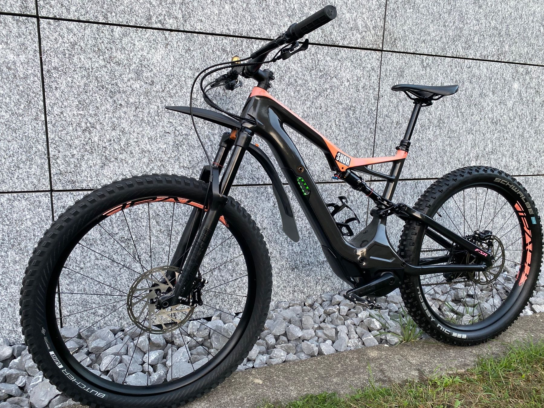 Specialized Biciclette: Specialized Levo Fully-Carbon – Usato da Solothurn venduto da  8