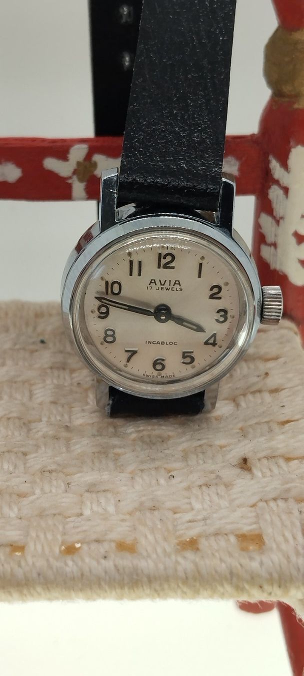 Avia Orologi: Montre vintage Avia – Usato da La Chaux-de-Fonds venduto da jac_9llg