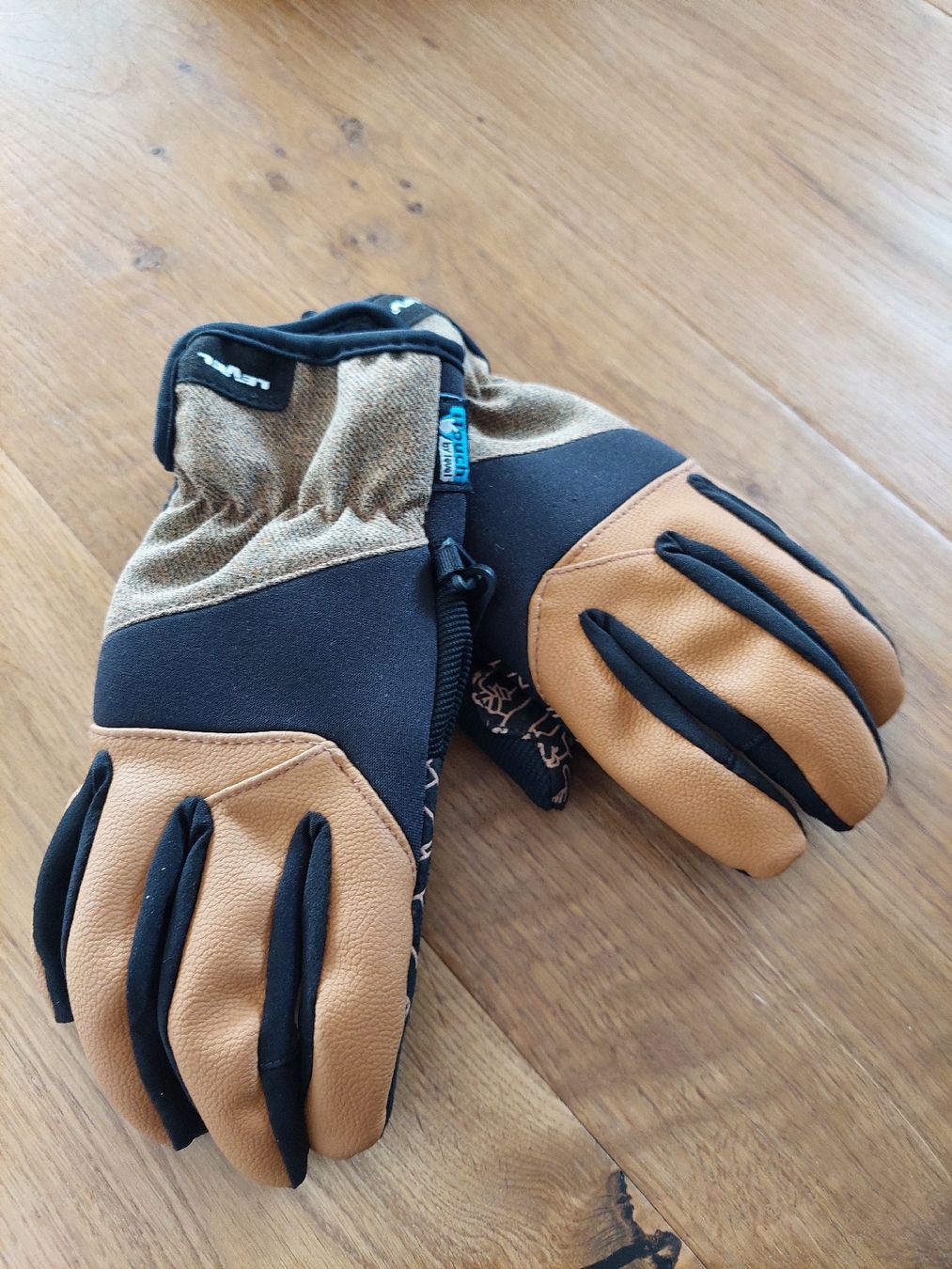 Handschuhe & Handstulpen: Level Handschuhe Gr. 6 – Gebraucht aus Schenkon von rausausdemhaus
