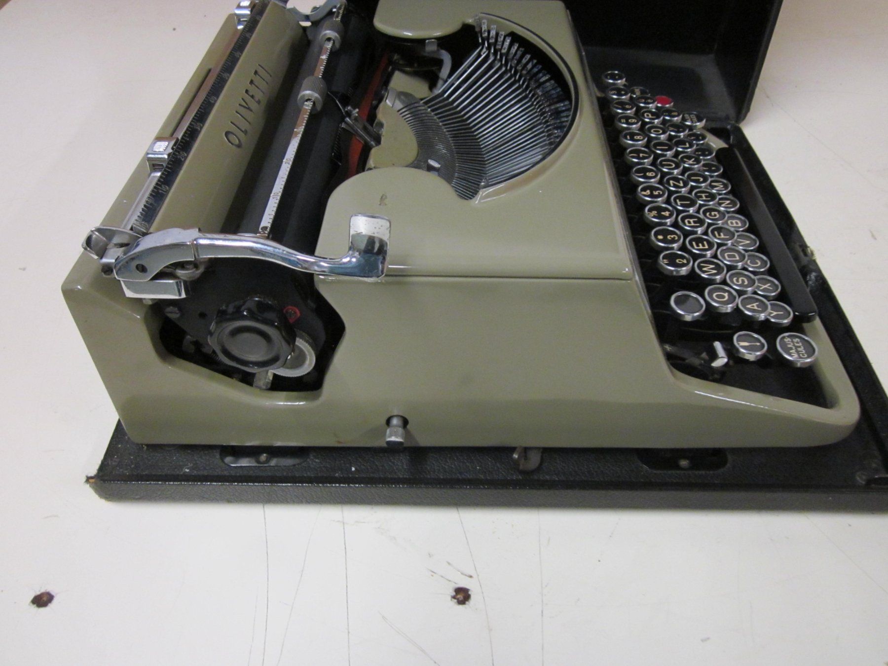 Olivetti Macchine da scrivere: OLIVETTI Studio 42 Machine a écrire 1940 Schreibmaschine – Usato da Grand-lancy venduto da kohler333 6