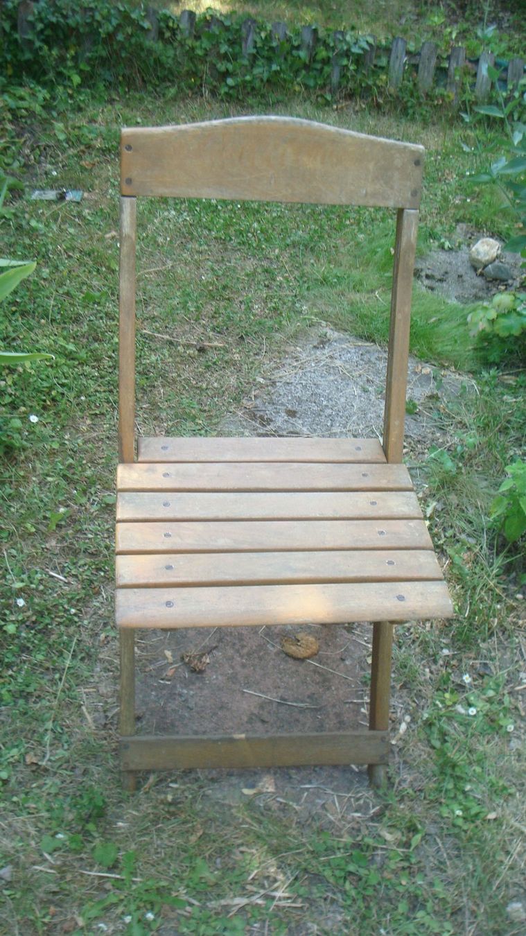 Sedie: Antiker Holz-Klappstuhl – Usato da Münchenstein venduto da Pesci6