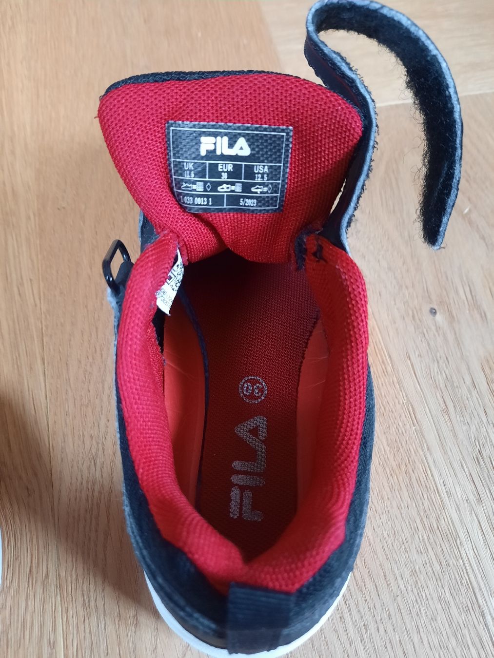 Fila Schuhe für Jungen: Fila Hallenturnschuhe Kind Grösse 30 – Gebraucht aus Melchnau von adelboden01 3