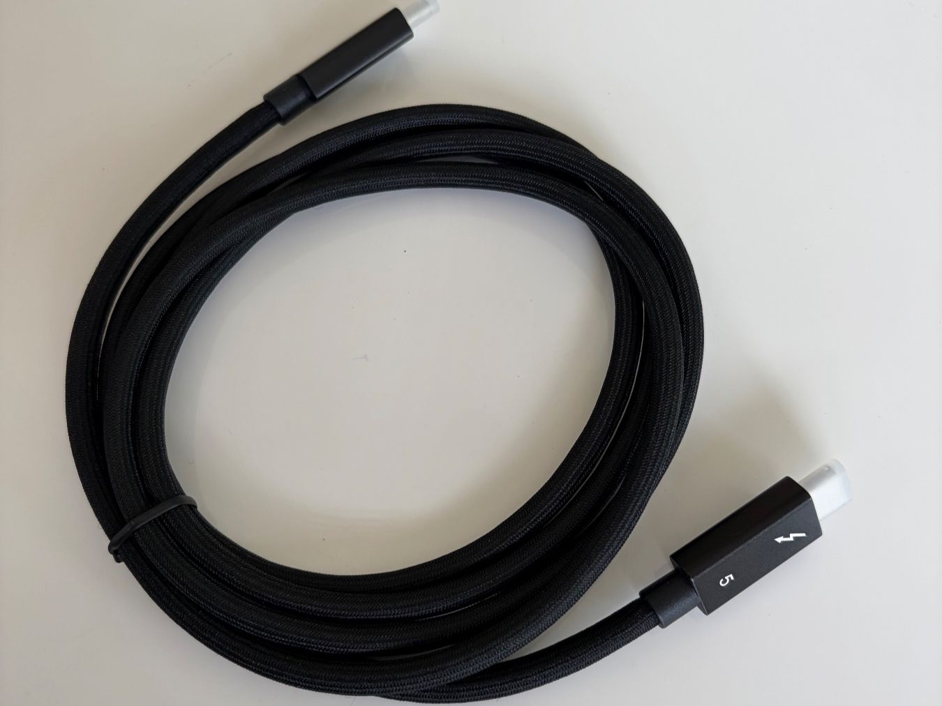 Cavi: Neues Thunderbolt 5 Kabel USB-C 1 Meter 240W 80Gbps – Nuovo e nell'imballaggio originale da Olten venduto da Lamb_of_God 5