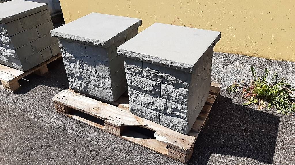 Pietre & tegole: Sockel, Säule aus Sandstein gefertigt – Usato da Ricken SG venduto da Bobo66 1