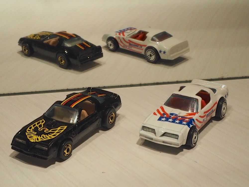 Hot wheels 1977 pontiac hot sale firebird