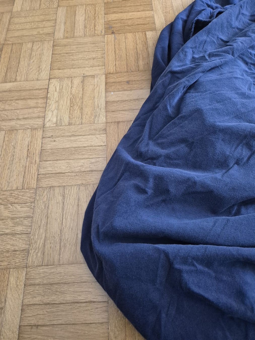 Biancheria da letto: dunkelblau fixleintuch 120×200 – Usato da Hergiswil NW venduto da kedova3